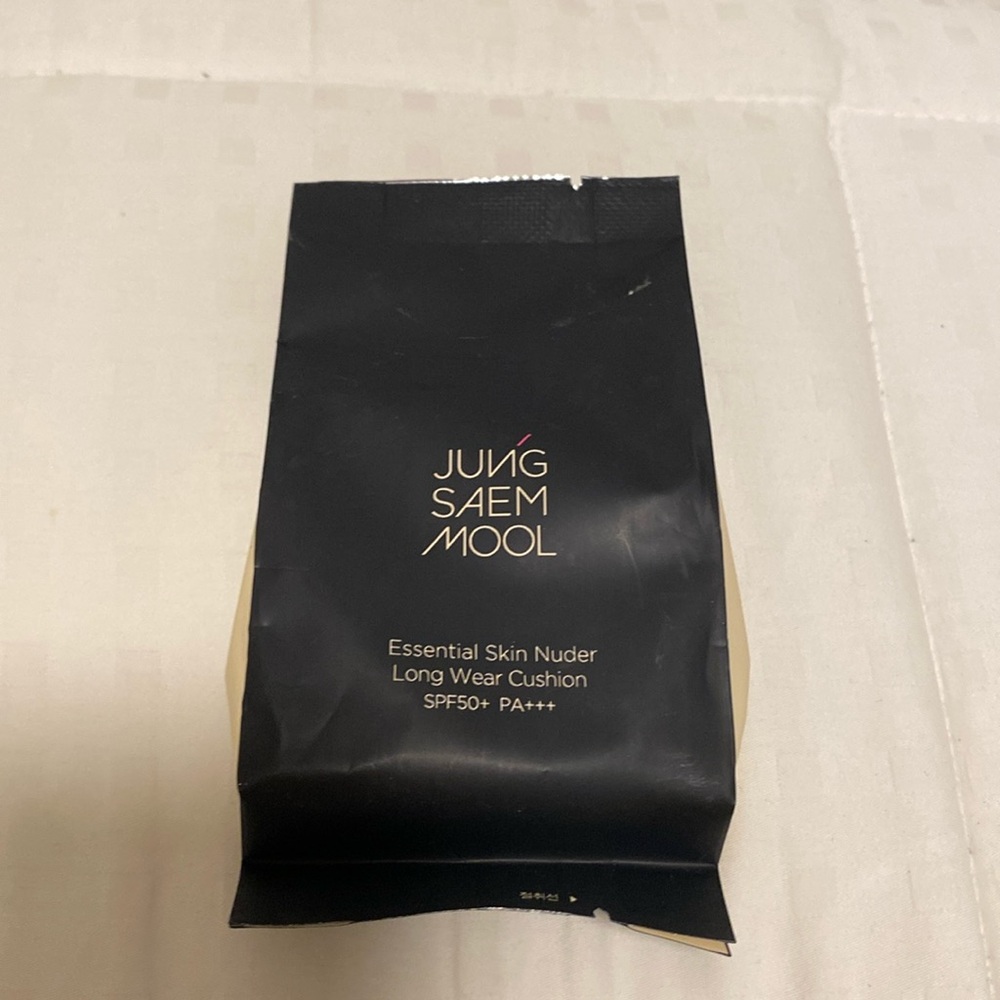 Jungsaemmool essential skin cushion refill (light)
